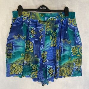 3/$15 Studio C 2 size 18 blue green shorts